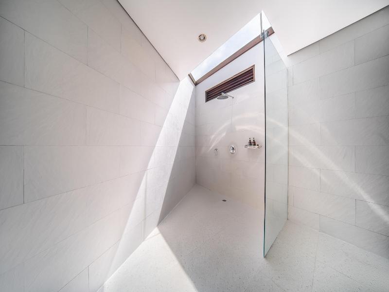 Canggu Circle Villa By Ini Vie Hospitality image
