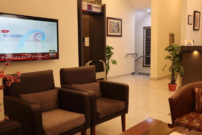Hayyat Luxury Hotel Apartmets Lahore — photo 5