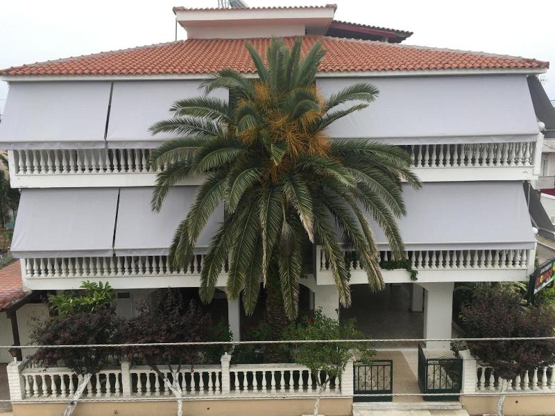Dionisos Palms — general view