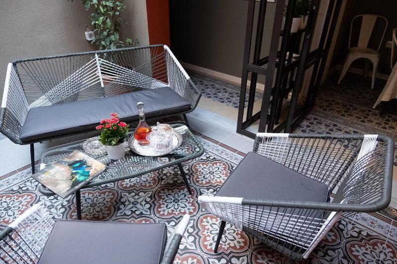 Athenian Yard Suites image