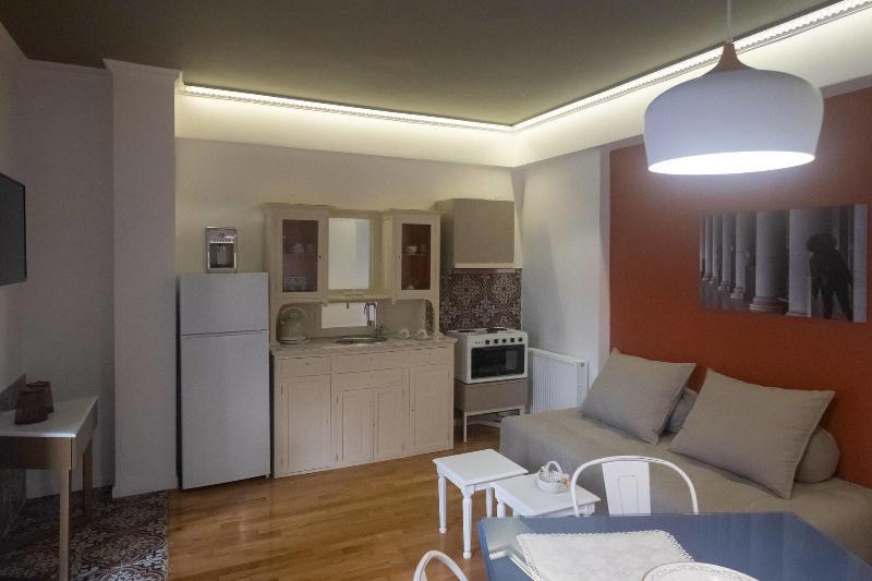 Athenian Yard Suites image