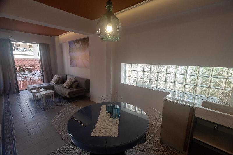 Athenian Yard Suites image
