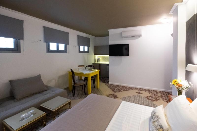 Athenian Yard Suites image