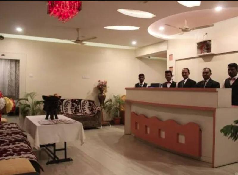 Hotel Manju Palace 5