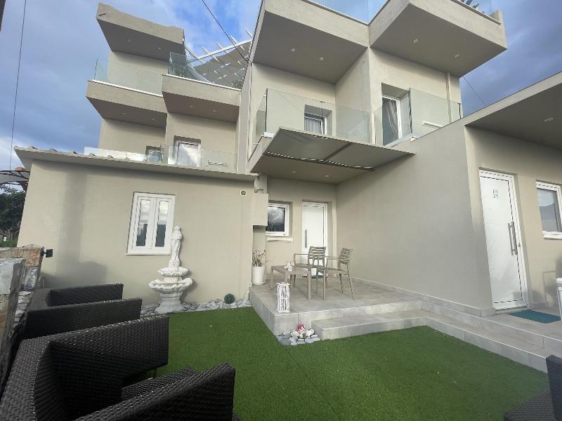 Sea View Apts & Suites By Pachiplex image