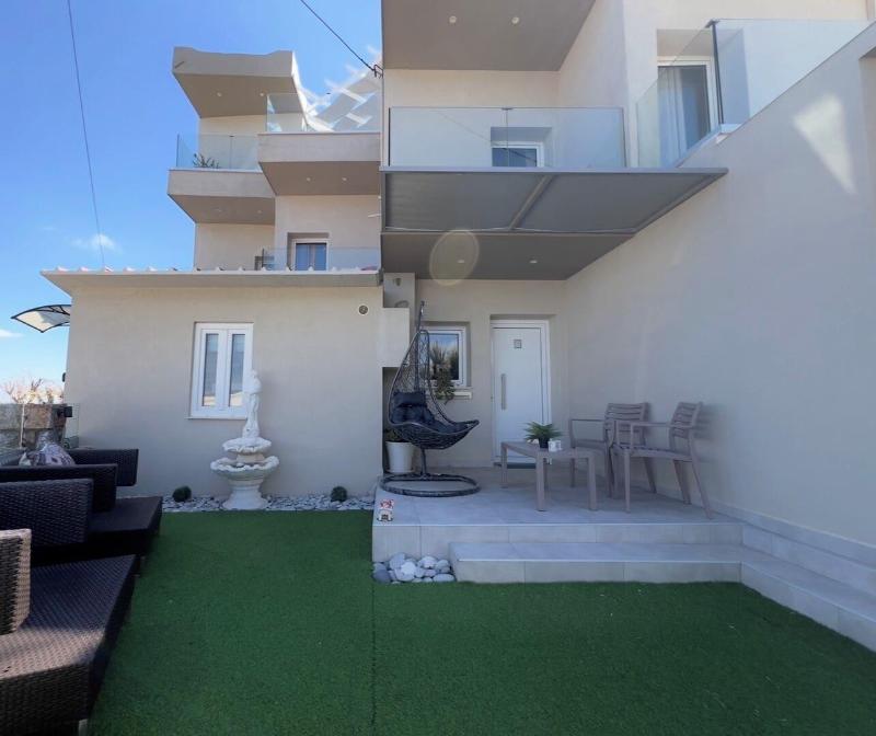 Sea View Apts & Suites By Pachiplex image