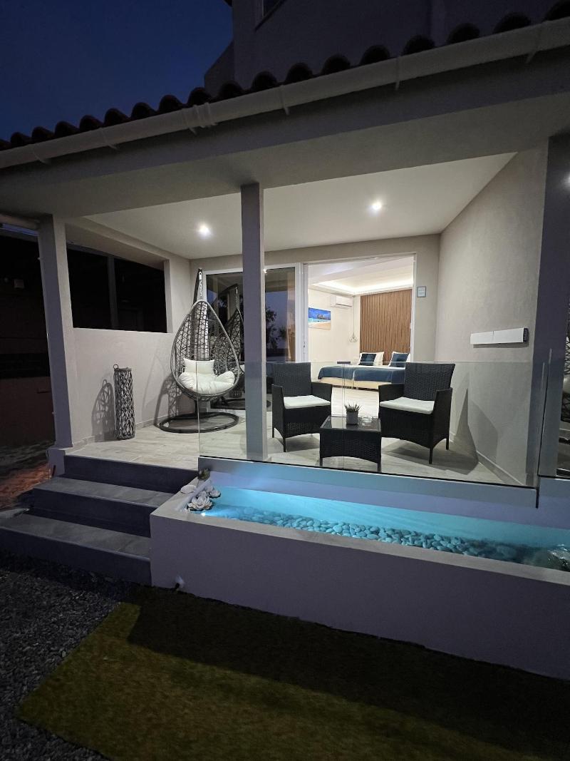 Sea View Apts & Suites By Pachiplex image