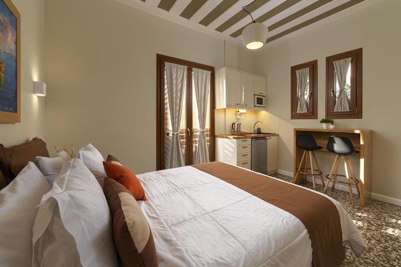 Andros 4 All Seasons Villas & Suites - Agios Nikol image
