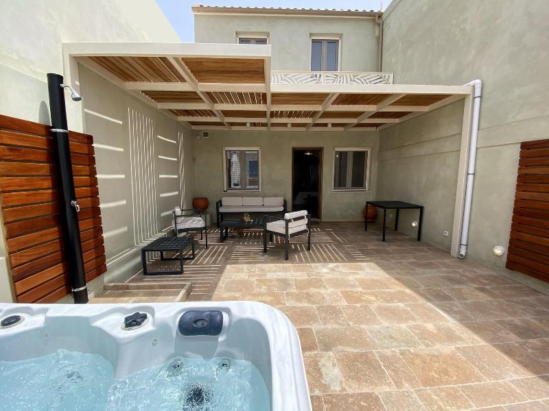 Andros 4 All Seasons Villas & Suites - Agios Nikol image