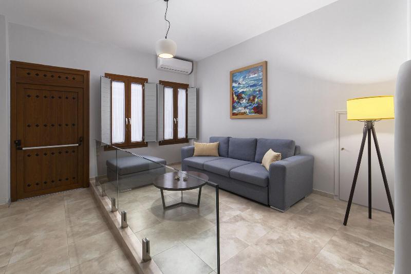 Andros 4 All Seasons Villas & Suites - Agios Nikol image