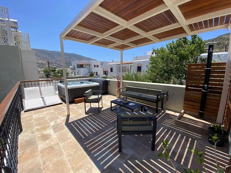 Andros 4 All Seasons Villas & Suites - Agios Nikol image