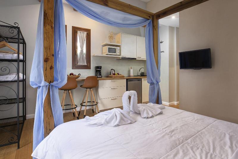 Andros 4 All Seasons Villas & Suites - Agios Nikol image