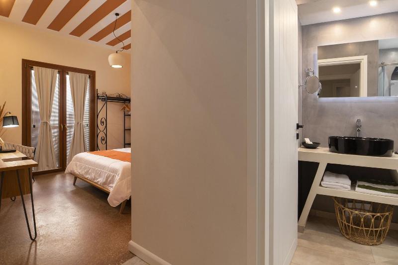 Andros 4 All Seasons Villas & Suites - Agios Nikol image