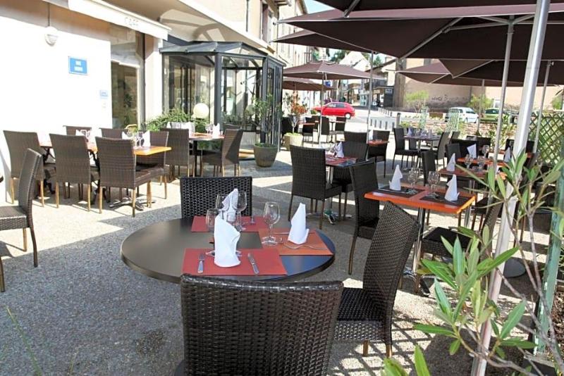 Logis Hotel Des Voyageurs image