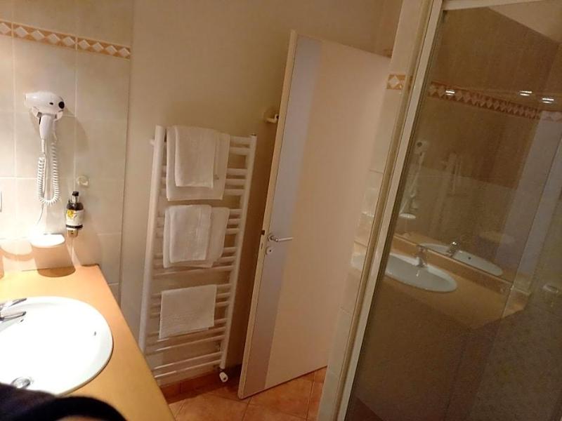 Logis Hotel Des Voyageurs image