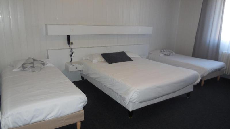 Logis Hotel Des Voyageurs image