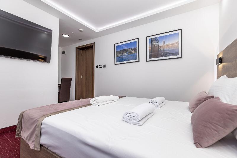 Fors Resort & Spa image