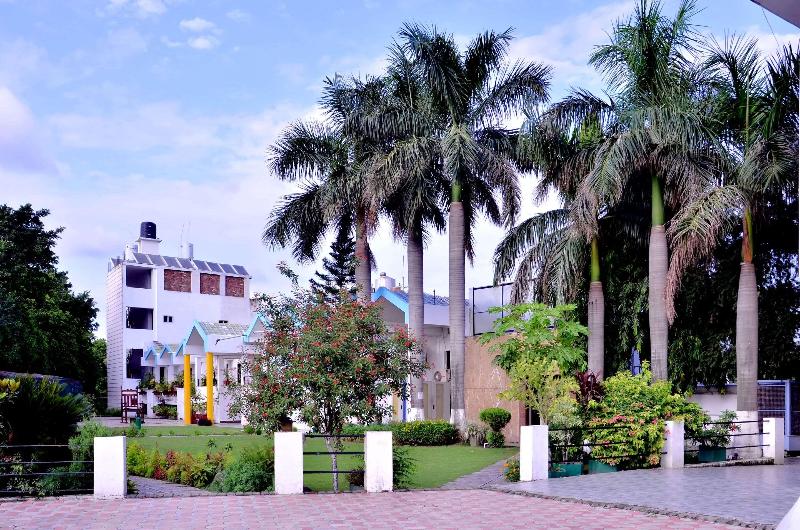 Comfort Inn Coral River — exterior view