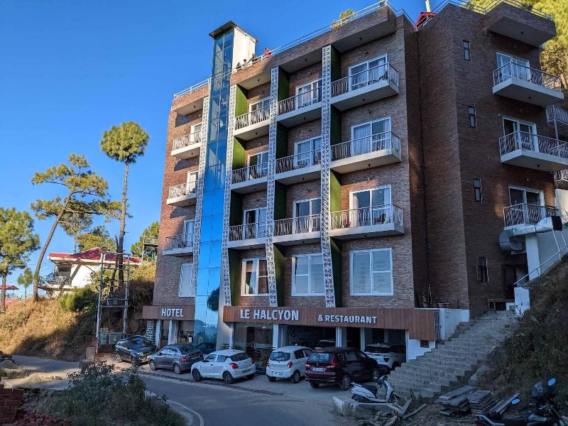 Hotel Le Halcyon Kasau image