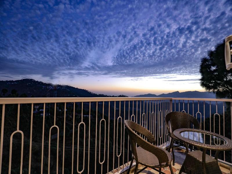 Hotel Le Halcyon Kasau image