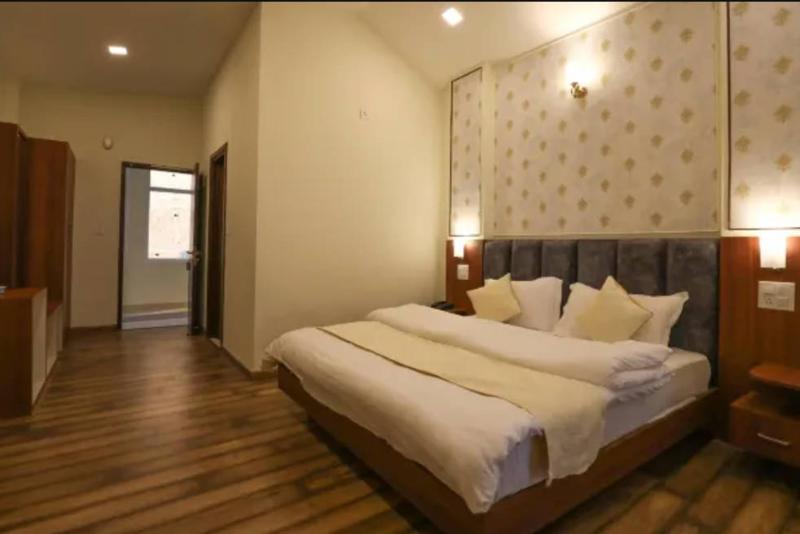 Hotel Le Halcyon Kasau image