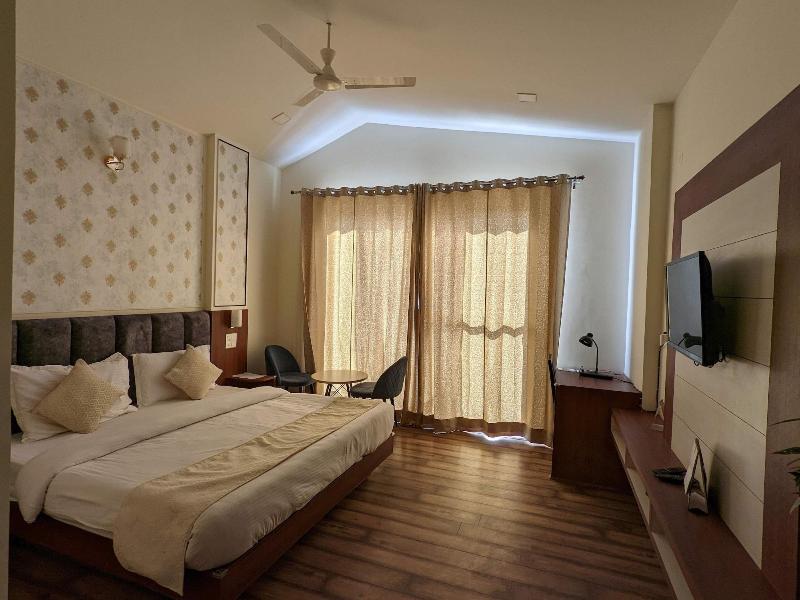 Hotel Le Halcyon Kasau image
