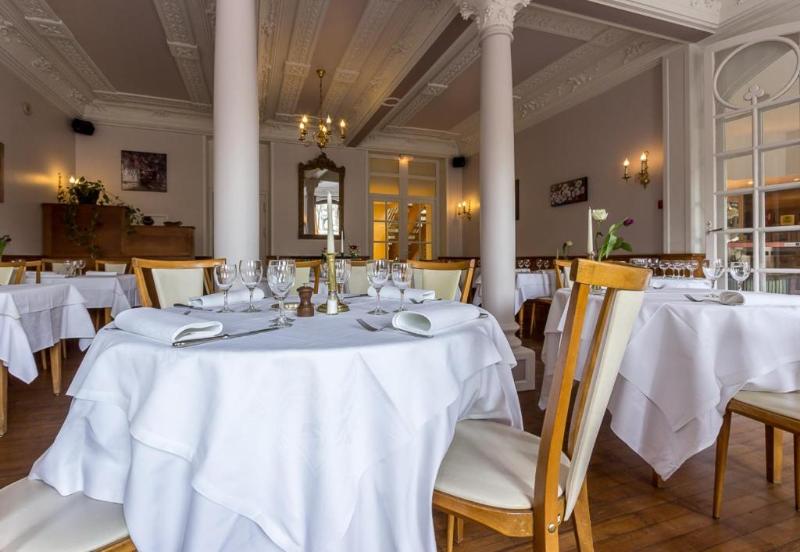 Logis Hotel Regina image