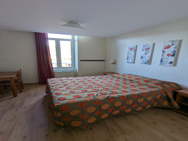 Logis Hotel Regina image
