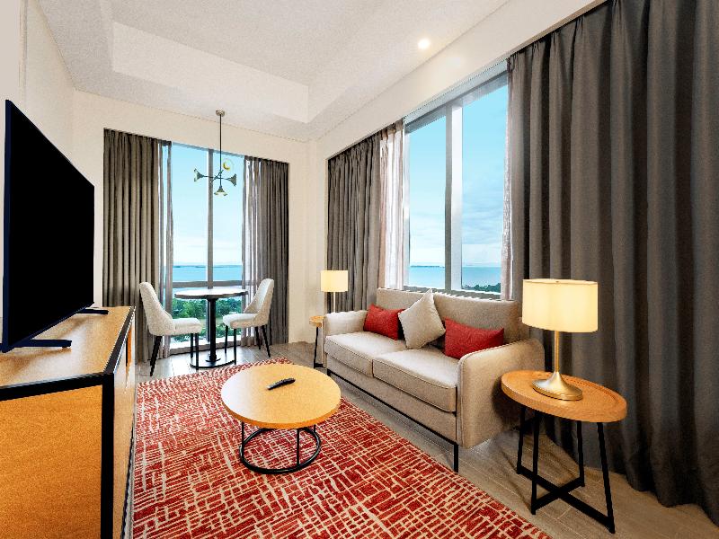 Mercure Mactan Cebu image