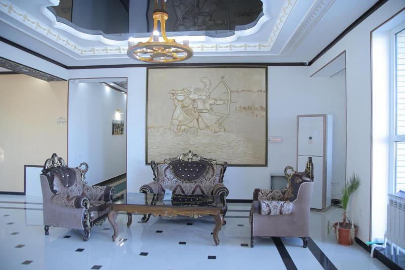 Lobby & Reception