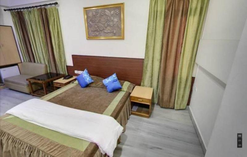 Hotel Gitanjali image