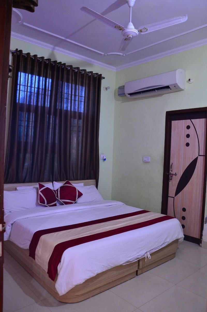 Hotel Gitanjali image