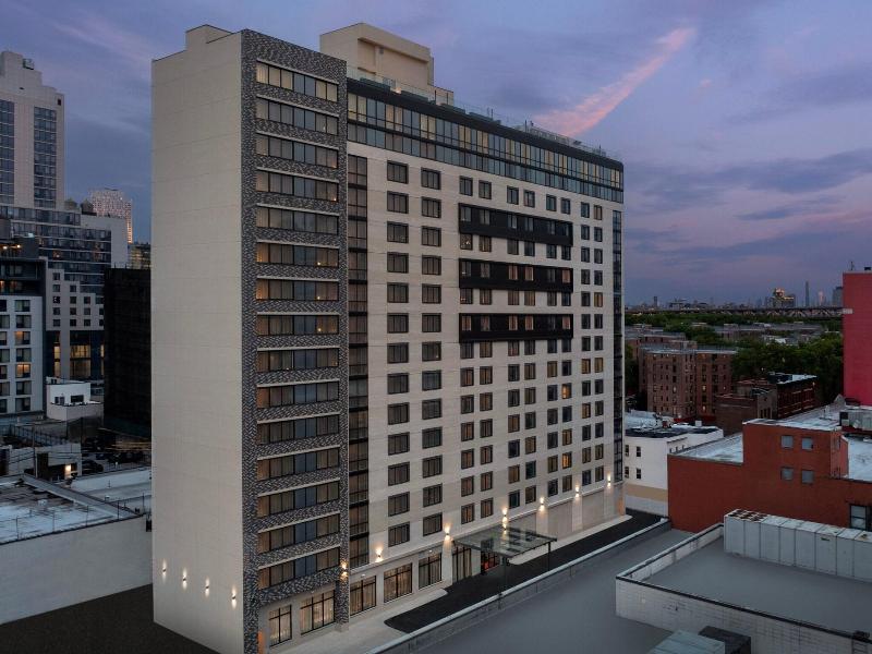 SpringHill Suites by Marriott New York Queens image