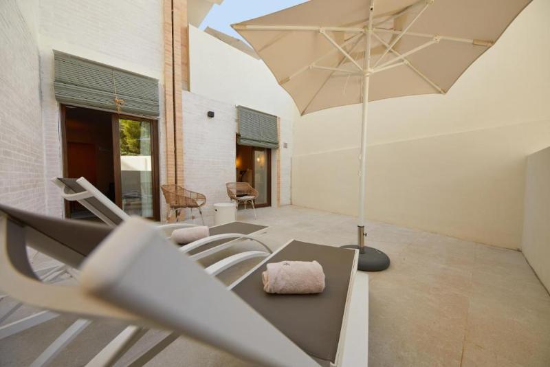 Belle Marivent Mediterranean Petit Hotel gallery photo 23