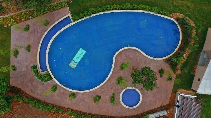 Ravishing Retreat image