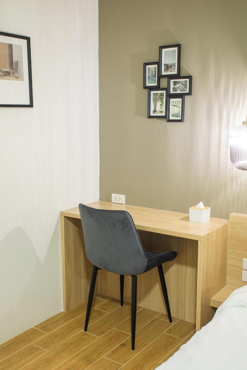Zayn Express & Suites image
