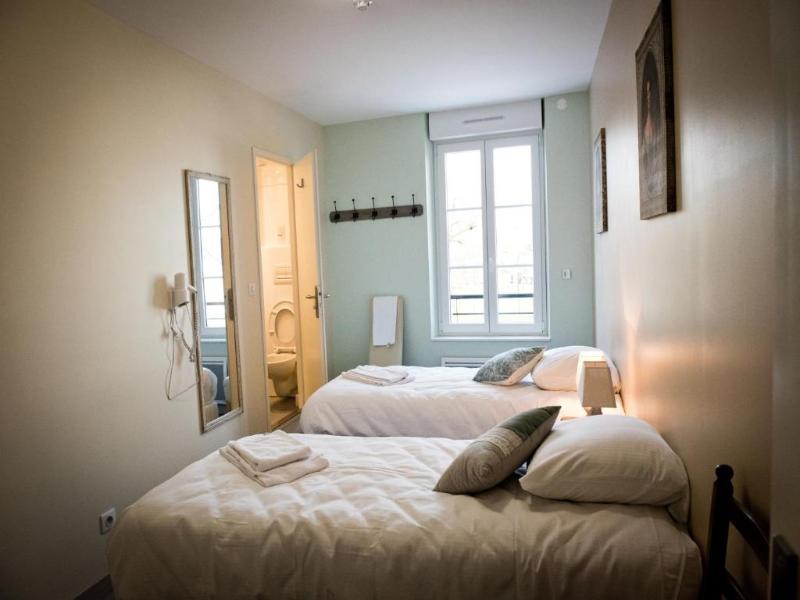 Logis Hotel Le Relais Fleuri image