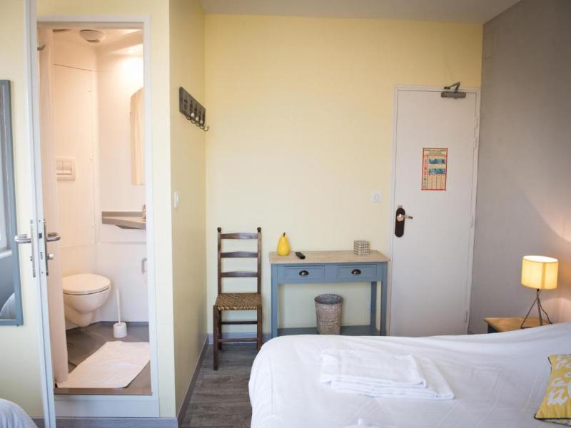 Logis Hotel Le Relais Fleuri image