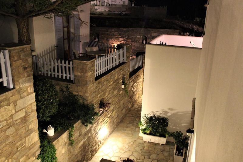 Elena Studios and Apartments image