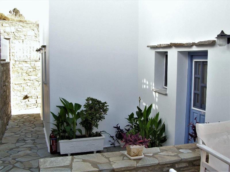 Elena Studios and Apartments image