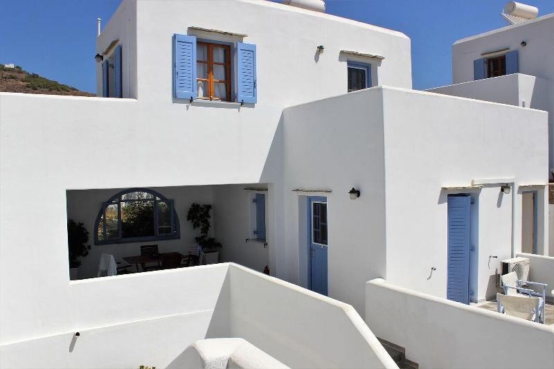 Elena Studios and Apartments image