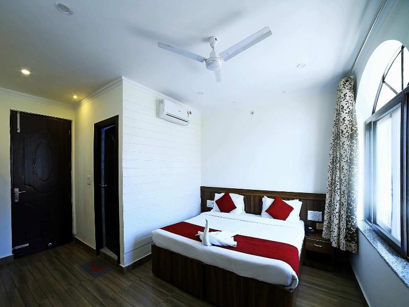 Hotel  Vedas image