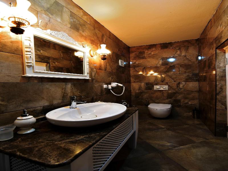 Yalim Hotel image