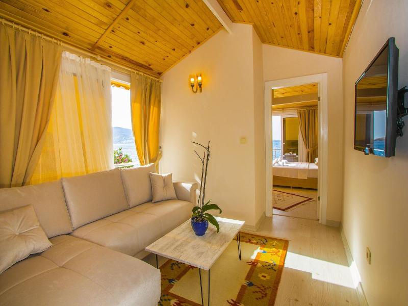 Yalim Hotel image