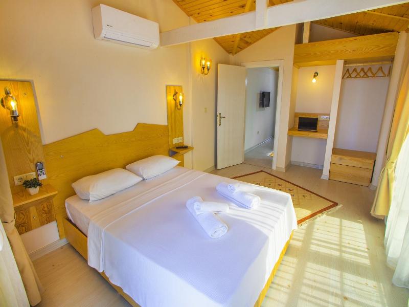 Yalim Hotel image