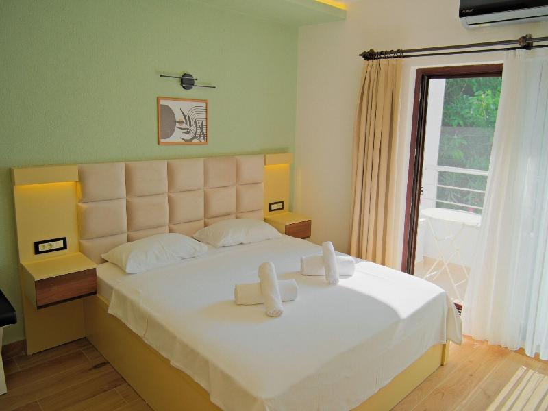 Yalim Hotel image
