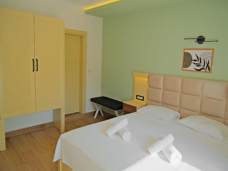 Yalim Hotel image