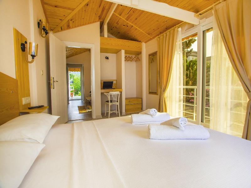 Yalim Hotel image