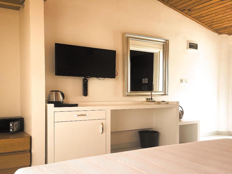 Yalim Hotel image