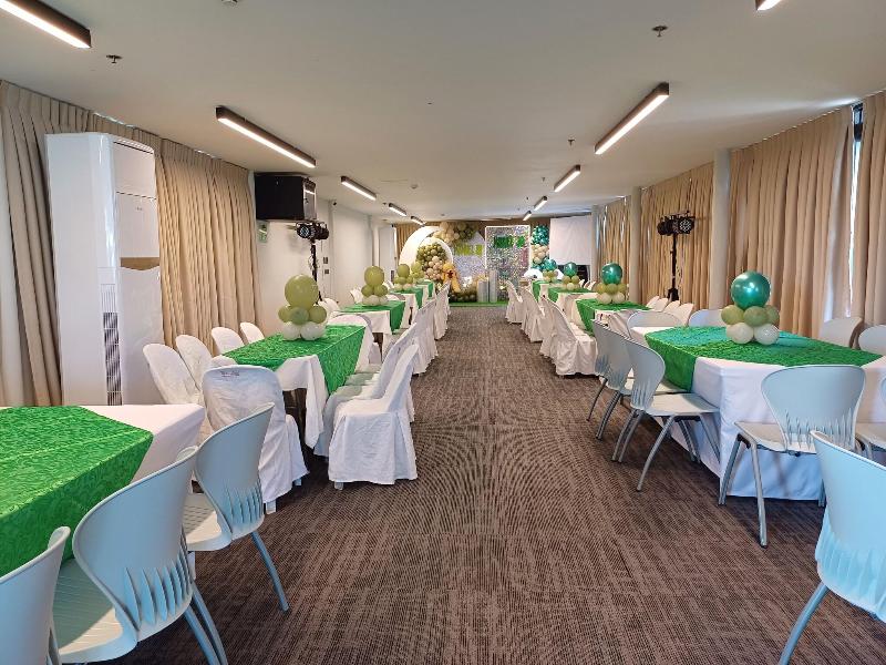 Prince Express Inn